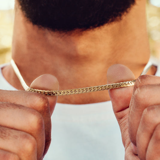 CADENA GRABADA ORO LA. 18K + CAJA DE LUJO GRATIS + 40% OFF + ENVÍO GRATIS + GARANTÍA VITALICIA