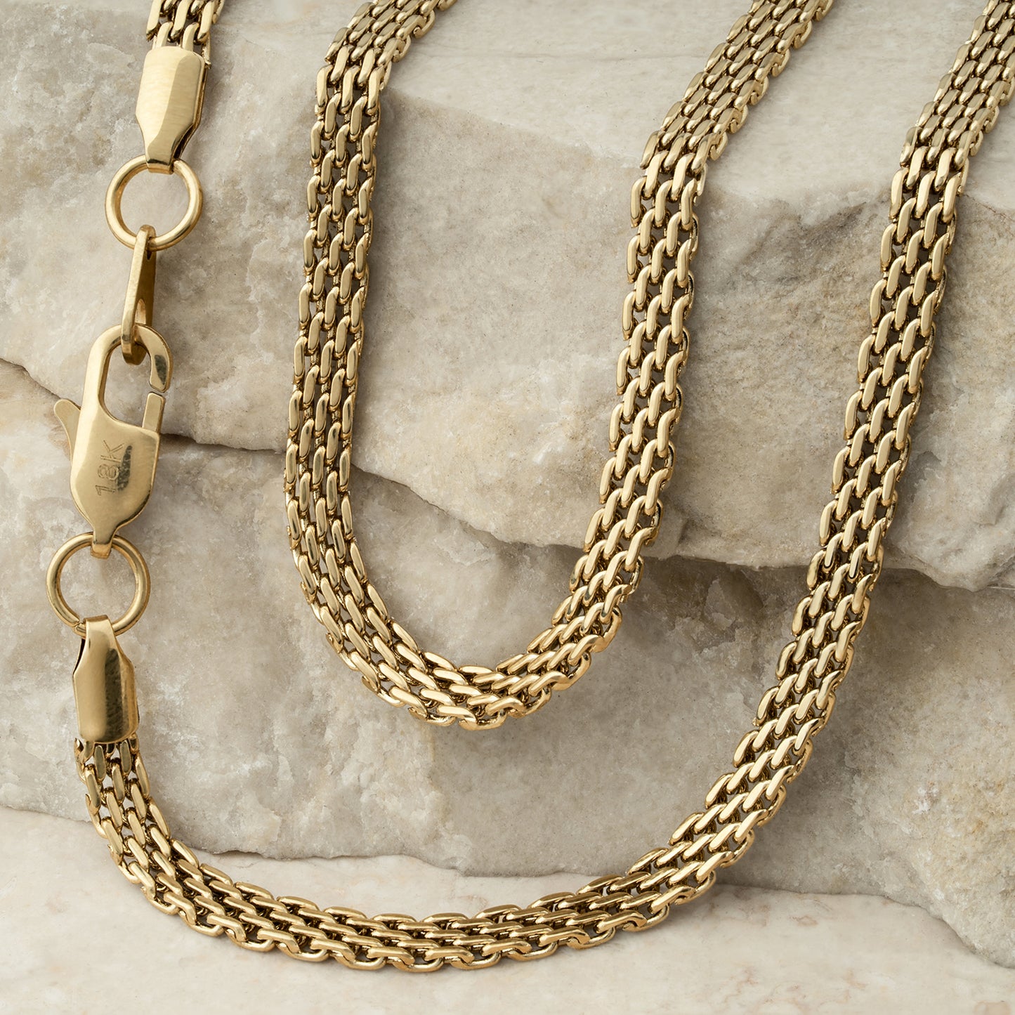 COMBO LUJO EXCLUSIVO: CADENA CHINESCA ORO LAMINADO 18K DE 4MM + PULSERA DE 4MM + GRATIS  CAJA DE LUJO DE REGALO + ENVÍO GRATIS